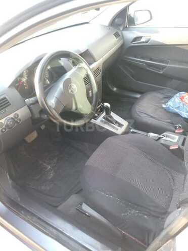 Opel Astra 2005, 245,000 km - 1.8 л - Bakı