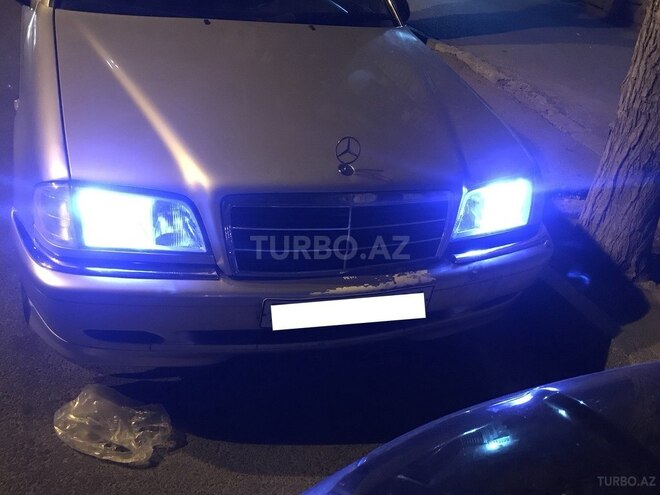 Mercedes C 200 1997, 280,000 km - 2.0 l - Bakı