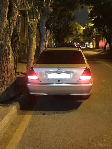 Mercedes C 200 1997, 280,000 km - 2.0 l - Bakı