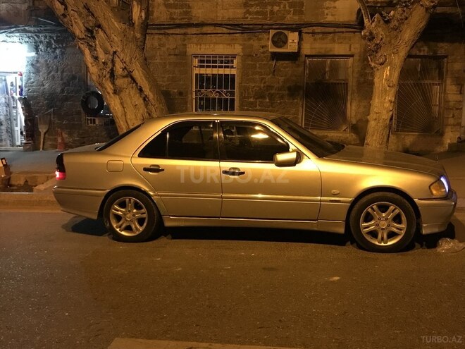 Mercedes C 200 1997, 280,000 km - 2.0 l - Bakı