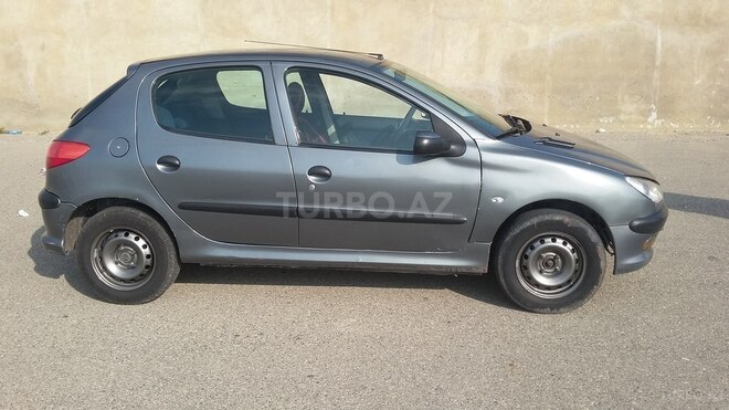 Peugeot 206 2006, 133,120 km - 1.6 l - Bakı