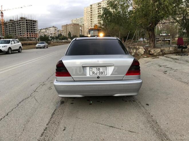 Mercedes C 240 1999, 185,800 km - 2.8 л - Sumqayıt