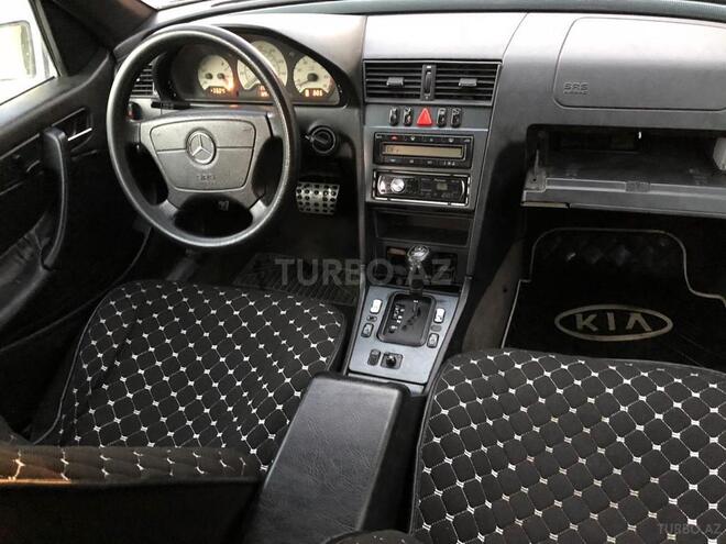 Mercedes C 240 1999, 185,800 km - 2.8 л - Sumqayıt