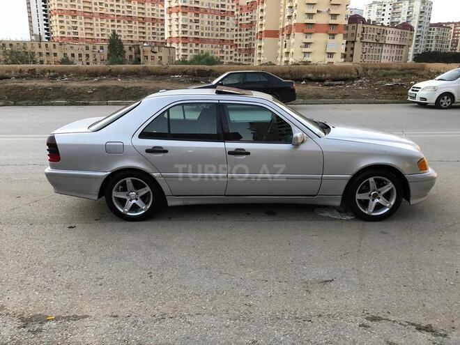 Mercedes C 240 1999, 185,800 km - 2.8 л - Sumqayıt