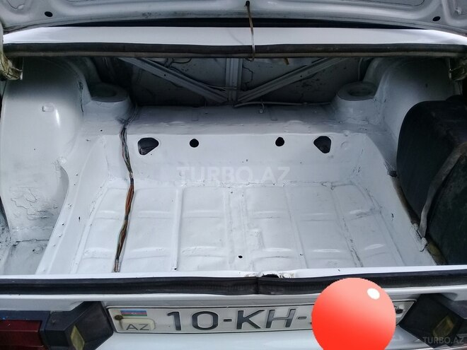 LADA (VAZ) 2106 2001, 310,988 km - 1.6 l - Salyan