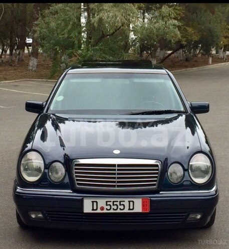 Mercedes E 280 1999, 282,000 km - 2.8 l - Bakı