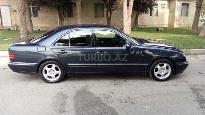 Mercedes E 220 2000, 327,563 km - 2.2 л - Bakı