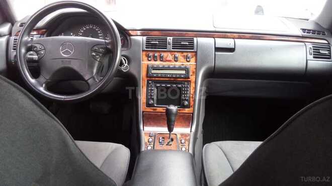 Mercedes E 220 2000, 327,563 km - 2.2 л - Bakı