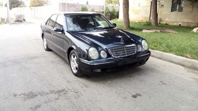 Mercedes E 220 2000, 327,563 km - 2.2 л - Bakı