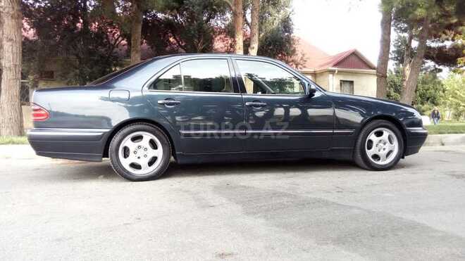 Mercedes E 220 2000, 327,563 km - 2.2 л - Bakı