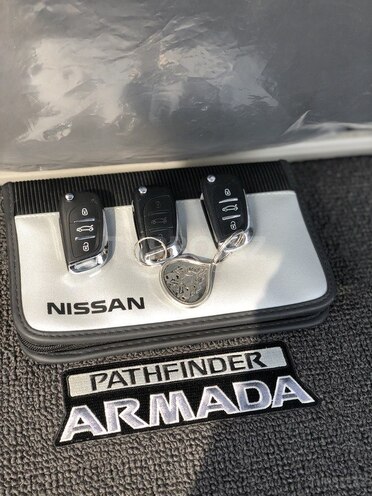 Nissan Armada 2005, 59,000 km - 5.6 л - Bakı
