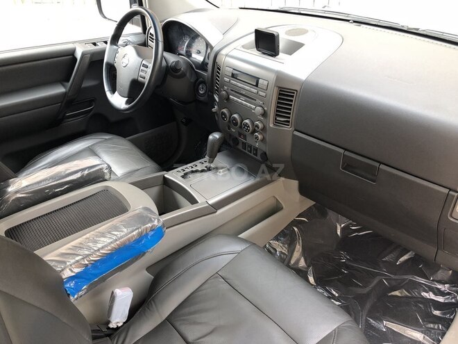 Nissan Armada 2005, 59,000 km - 5.6 л - Bakı