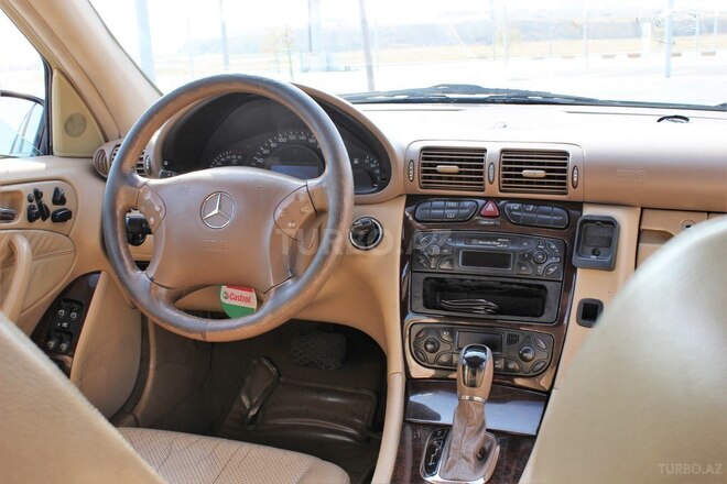 Mercedes C 240 2002, 255,000 km - 2.6 l - Bakı