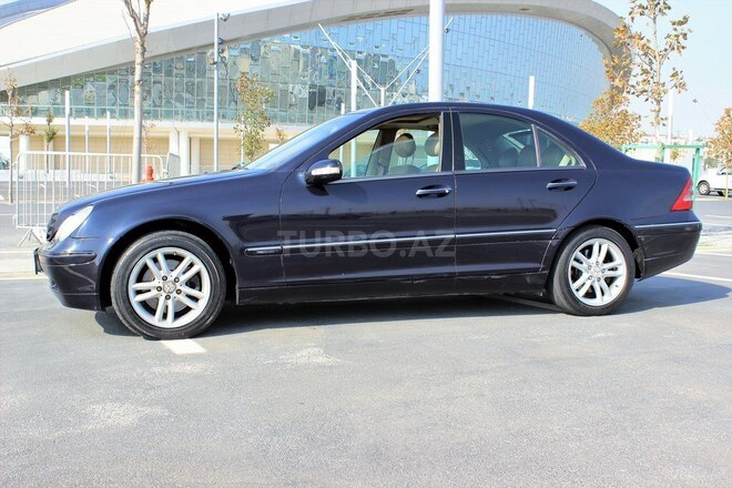 Mercedes C 240 2002, 255,000 km - 2.6 l - Bakı