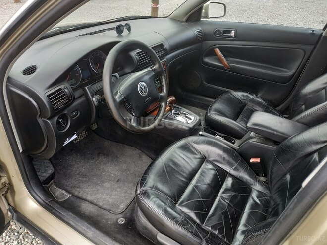 Volkswagen Passat 2001, 221,471 km - 1.8 l - Bakı