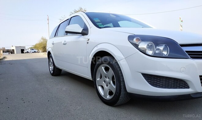 Opel Astra 2010, 158,000 km - 1.7 l - Sumqayıt