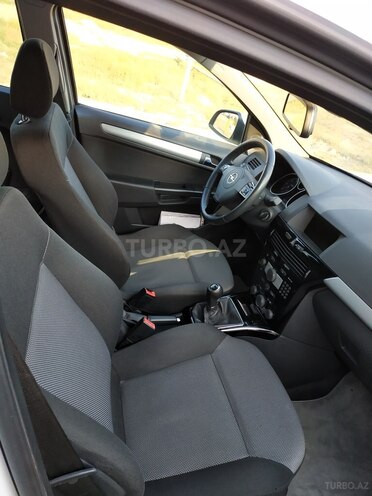 Opel Astra 2010, 158,000 km - 1.7 l - Sumqayıt