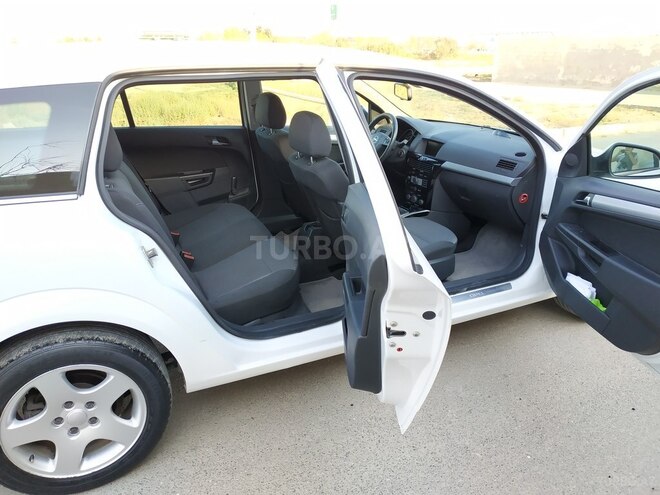Opel Astra 2010, 158,000 km - 1.7 l - Sumqayıt