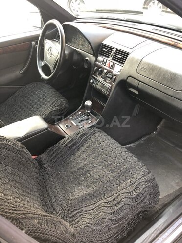 Mercedes C 200 1998, 240,000 km - 2.0 l - Bakı