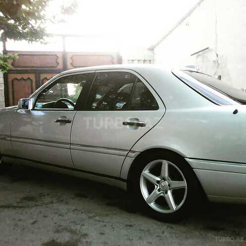 Mercedes C 220 1995, 225,000 km - 2.2 l - Bakı