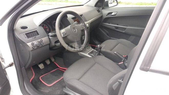 Opel Astra 2006, 191,500 km - 1.3 l - Bakı