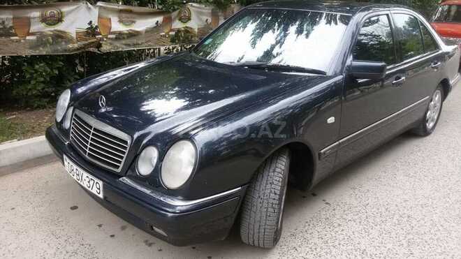 Mercedes E 240 1997, 320,000 km - 2.4 l - Mingəçevir