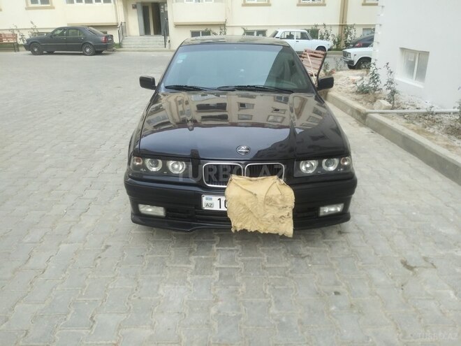 BMW 318 1994, 390,000 km - 1.8 l - Bakı