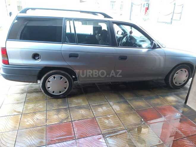 Opel Astra 1995, 190,000 km - 1.6 l - Bakı
