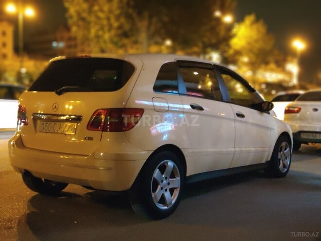 Mercedes B 200 2006, 350,000 km - 2.0 l - Bakı