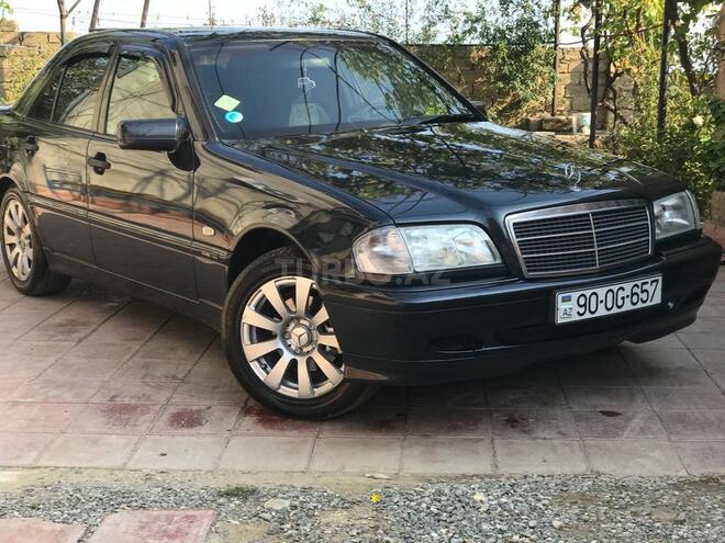 Mercedes C 220 2000, 282,058 km - 2.2 l - Bakı