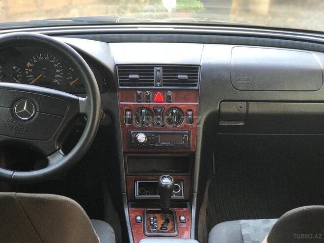 Mercedes C 220 2000, 282,058 km - 2.2 l - Bakı