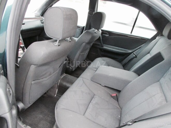 Mercedes E 240 1997, 289,070 km - 2.4 l - Gəncə