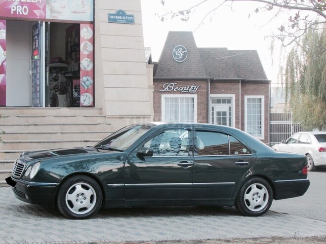 Mercedes E 240 1997, 289,070 km - 2.4 l - Gəncə