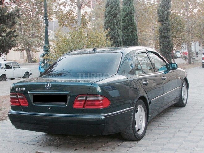 Mercedes E 240 1997, 289,070 km - 2.4 l - Gəncə