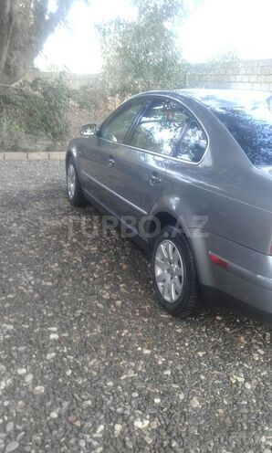 Volkswagen Passat 2001, 145,000 km - 1.8 l - Ağcabədi