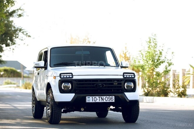 LADA (VAZ) Niva 2017, 27,490 km - 1.7 l - Yevlax
