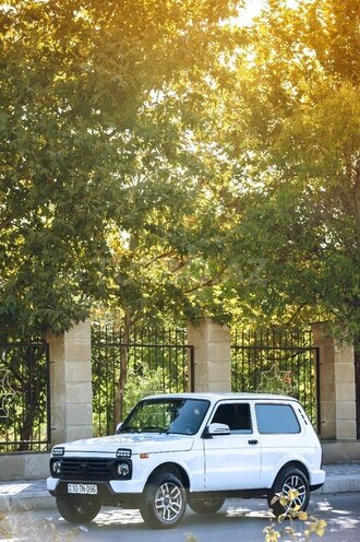 LADA (VAZ) Niva 2017, 27,490 km - 1.7 l - Yevlax