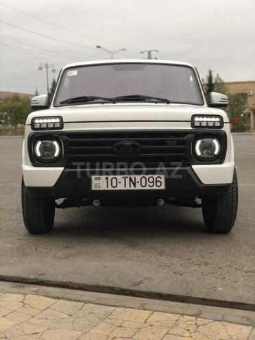 LADA (VAZ) Niva 2017, 27,490 km - 1.7 l - Yevlax