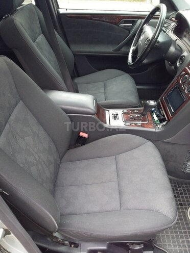 Mercedes E 220 2000, 65,478 km - 0.3 l - Neftçala