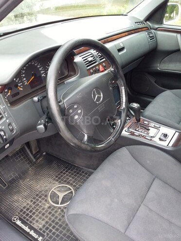 Mercedes E 220 2000, 65,478 km - 0.3 l - Neftçala