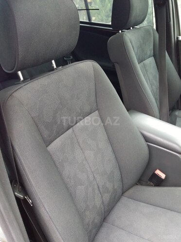 Mercedes E 220 2000, 65,478 km - 0.3 l - Neftçala