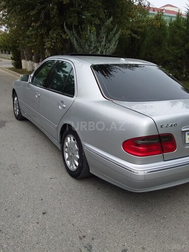 Mercedes E 220 2000, 65,478 km - 0.3 l - Neftçala