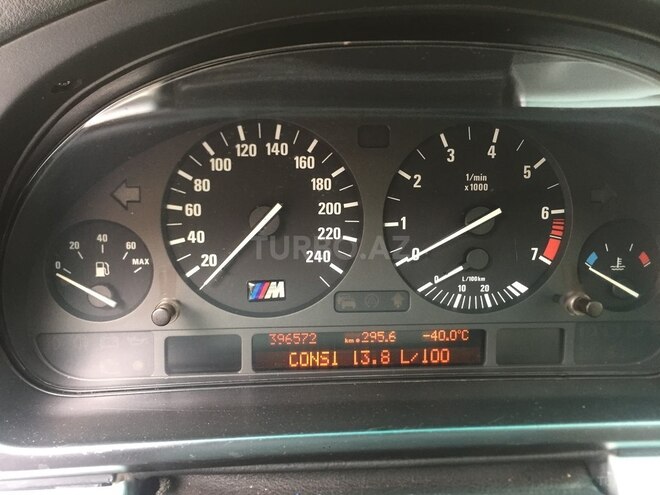 BMW 535 2001, 330,000 km - 3.5 l - Bakı