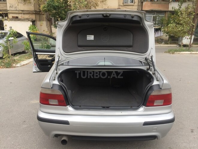 BMW 535 2001, 330,000 km - 3.5 l - Bakı