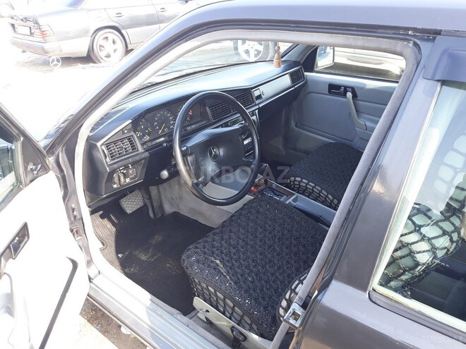 Mercedes 190 1991, 300,000 km - 2.0 л - Sumqayıt
