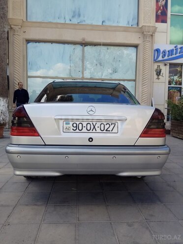 Mercedes C 200 1997, 237,455 km - 2.0 л - Sabirabad
