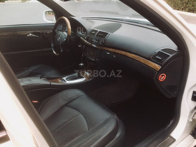 Mercedes E 320 2003, 236,000 km - 3.2 l - Bakı