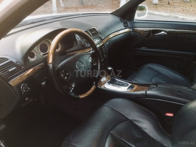 Mercedes E 320 2003, 236,000 km - 3.2 l - Bakı