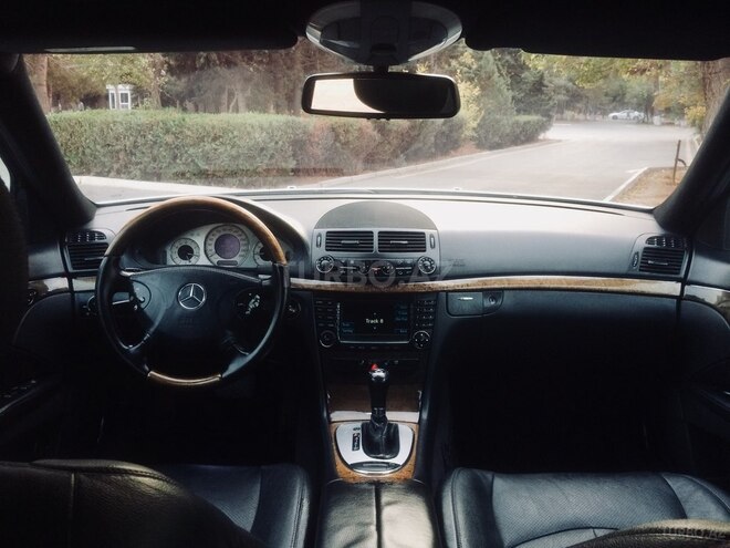 Mercedes E 320 2003, 236,000 km - 3.2 l - Bakı