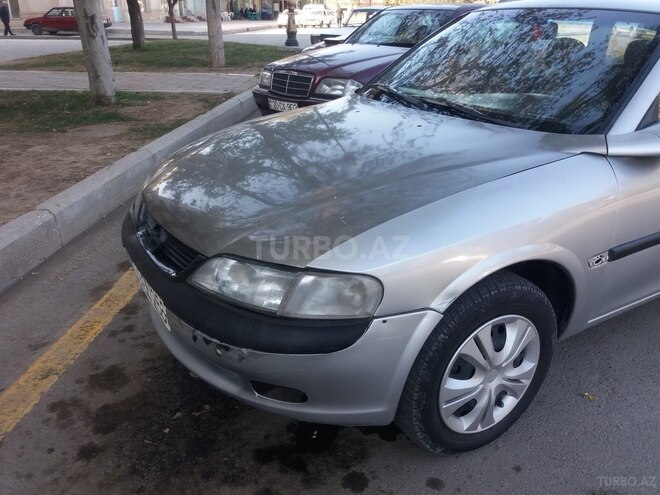 Opel Vectra 1998, 270,000 km - 2.0 л - Gəncə